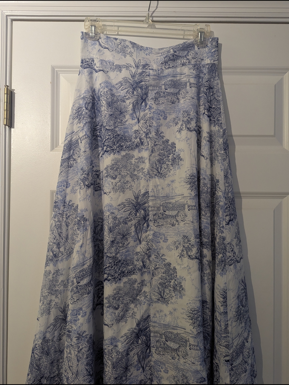 H&M Blue and White A-Line Button-Front Maxi Skirt - Picture 3 of 3
